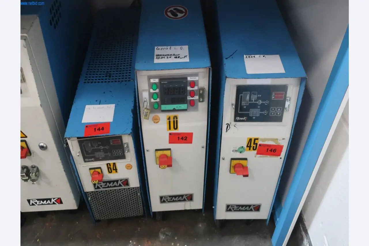 Stroji in tehnična oprema na področju brizganja plastike (1600 - 23000 kN)-1