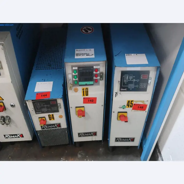 Stroji in tehnična oprema na področju brizganja plastike (1600 - 23000 kN)-1