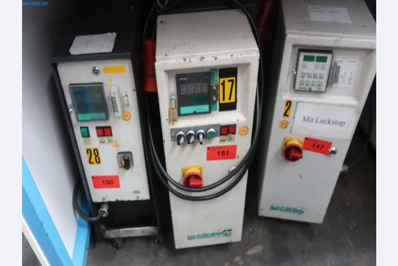 Stroje a technická zařízení v oblasti vstřikování plastů (1600 - 23000 kN)-1