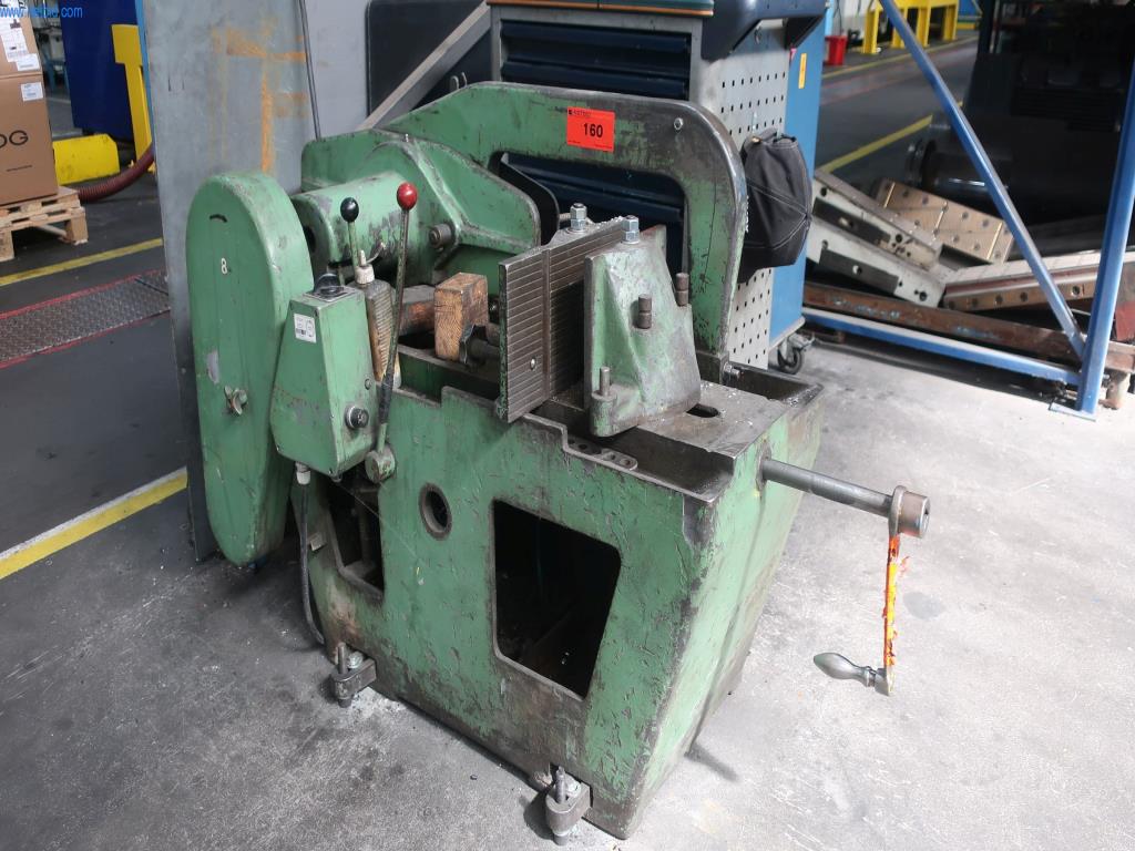 Máquinas y equipos técnicos en el ámbito del moldeo por inyección de plásticos (1600 - 23000 kN)-1