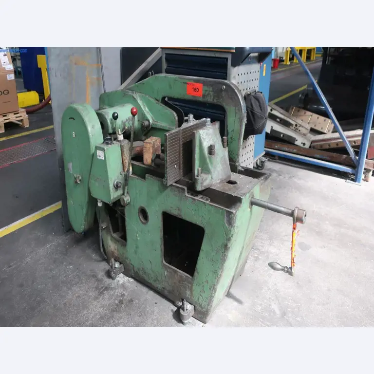 Máquinas y equipos técnicos en el ámbito del moldeo por inyección de plásticos (1600 - 23000 kN)-1