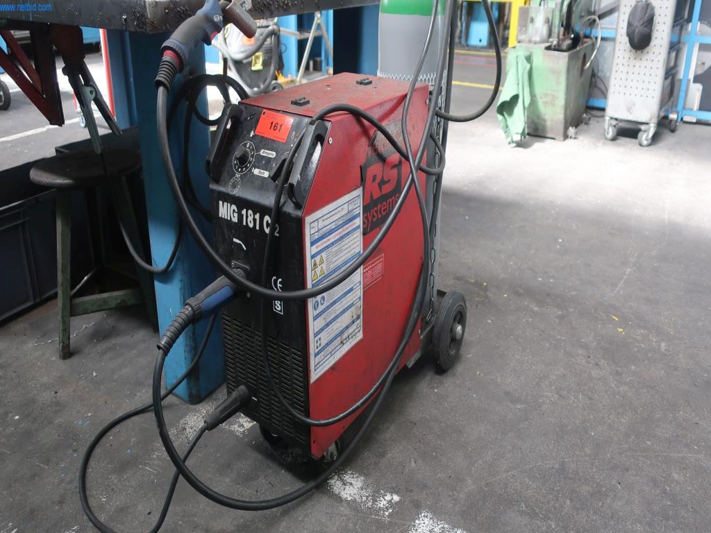 Máquinas y equipos técnicos en el ámbito del moldeo por inyección de plásticos (1600 - 23000 kN)-1