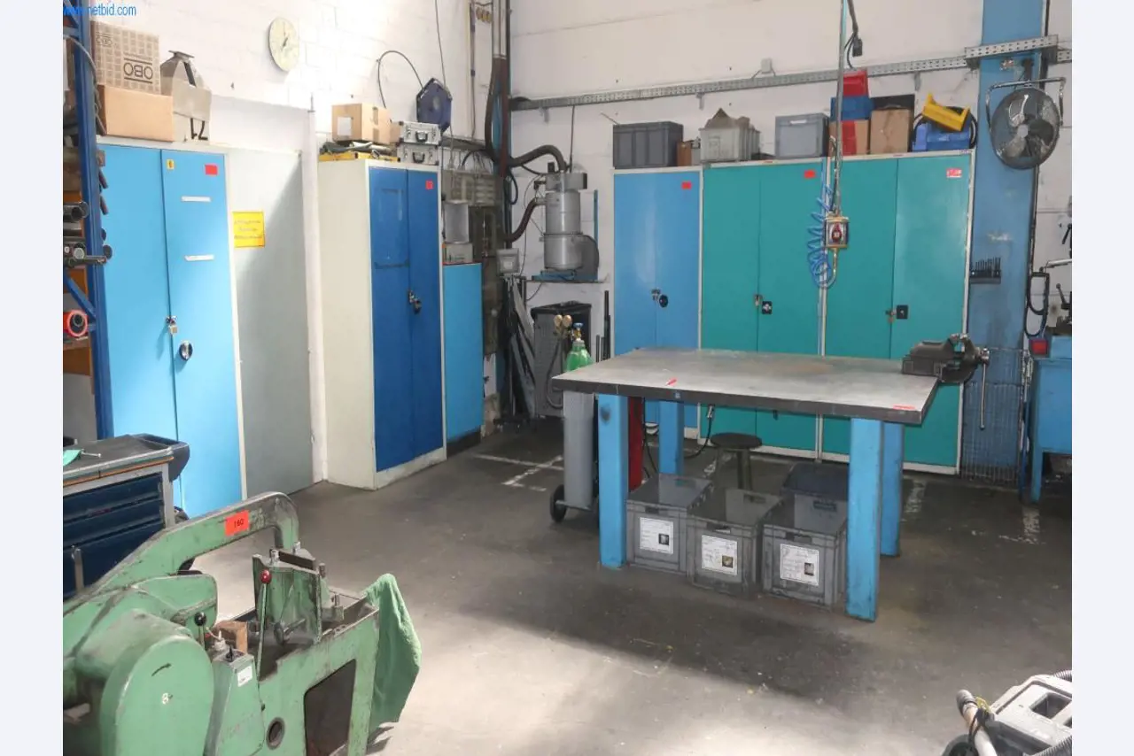 Máquinas y equipos técnicos en el ámbito del moldeo por inyección de plásticos (1600 - 23000 kN)-1