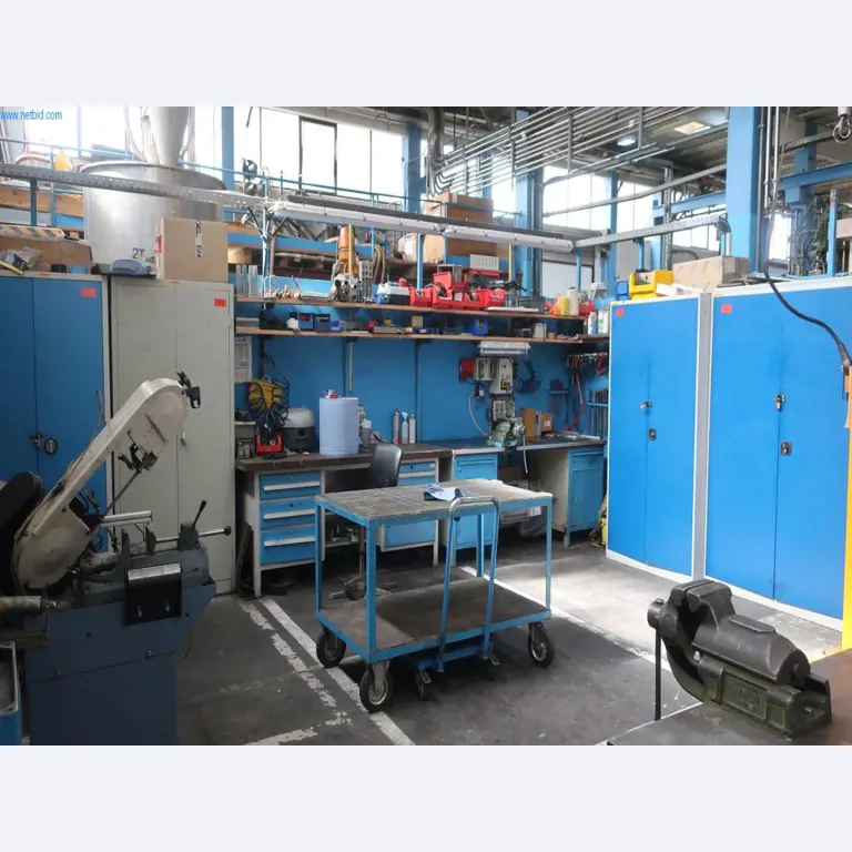 Máquinas y equipos técnicos en el ámbito del moldeo por inyección de plásticos (1600 - 23000 kN)-2