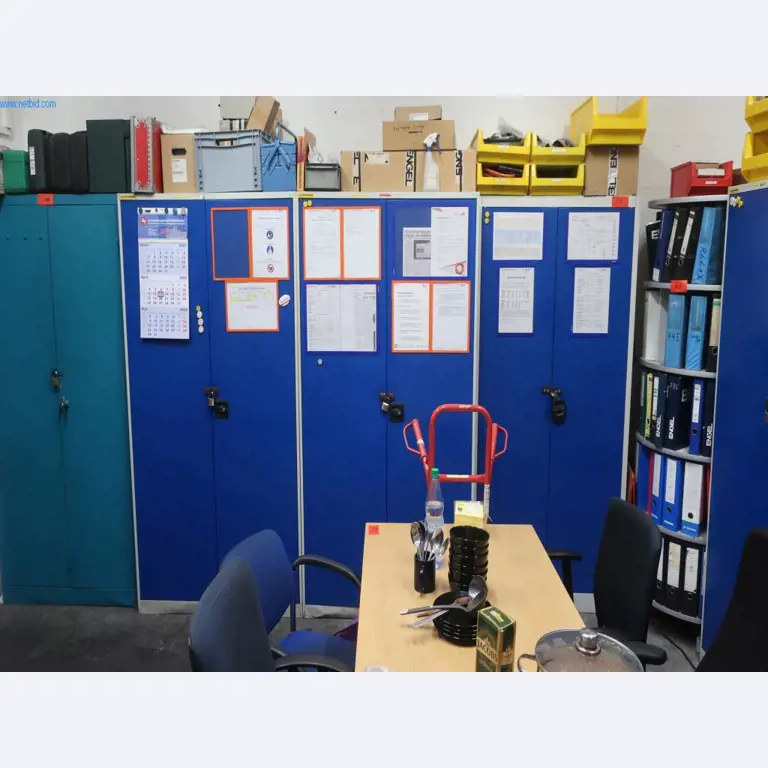 Máquinas y equipos técnicos en el ámbito del moldeo por inyección de plásticos (1600 - 23000 kN)-1