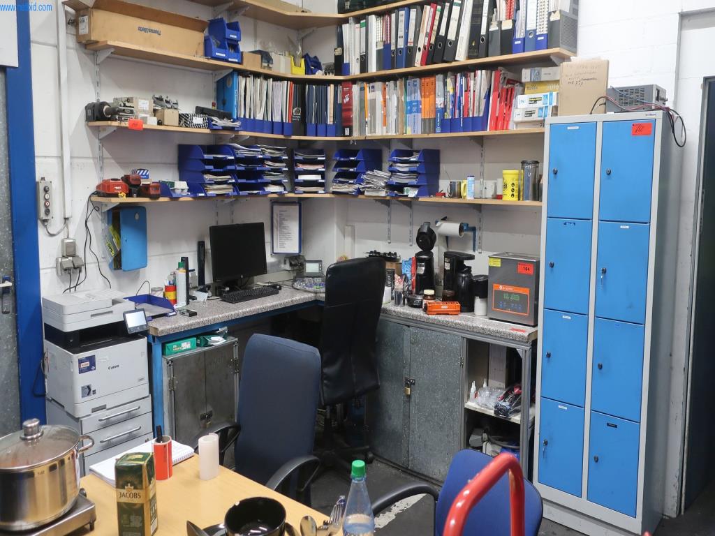 Máquinas y equipos técnicos en el ámbito del moldeo por inyección de plásticos (1600 - 23000 kN)-2