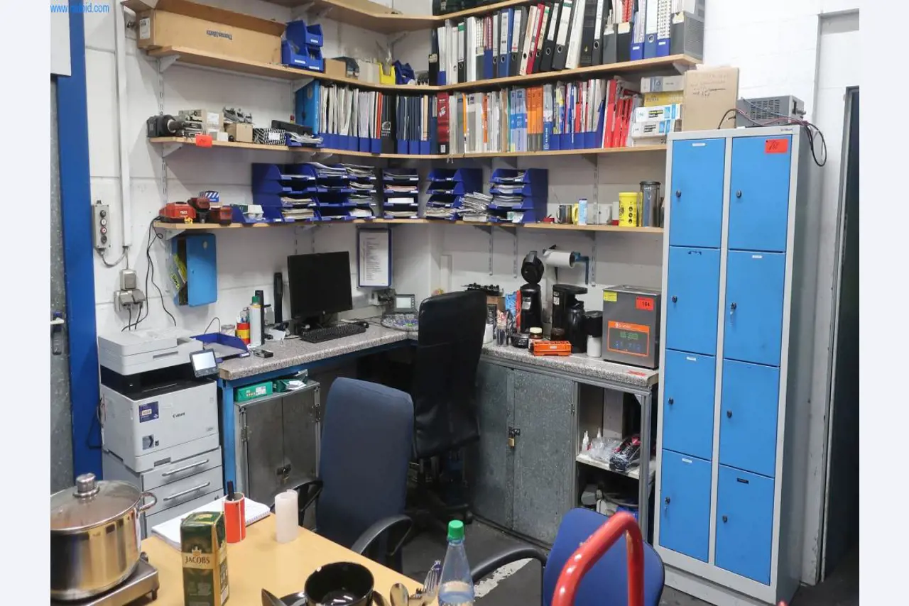 Máquinas y equipos técnicos en el ámbito del moldeo por inyección de plásticos (1600 - 23000 kN)-2