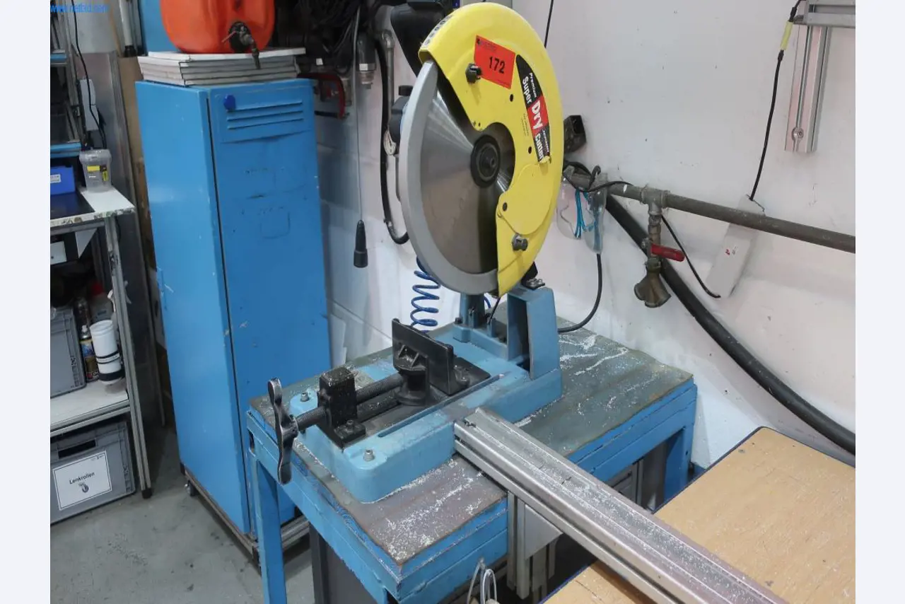 Máquinas y equipos técnicos en el ámbito del moldeo por inyección de plásticos (1600 - 23000 kN)-1