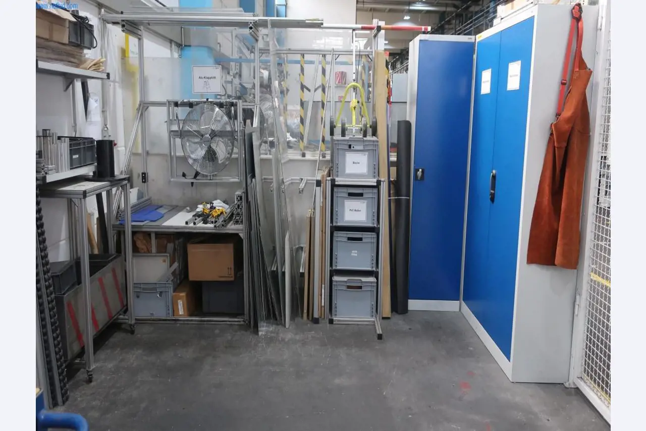 Máquinas y equipos técnicos en el ámbito del moldeo por inyección de plásticos (1600 - 23000 kN)-1