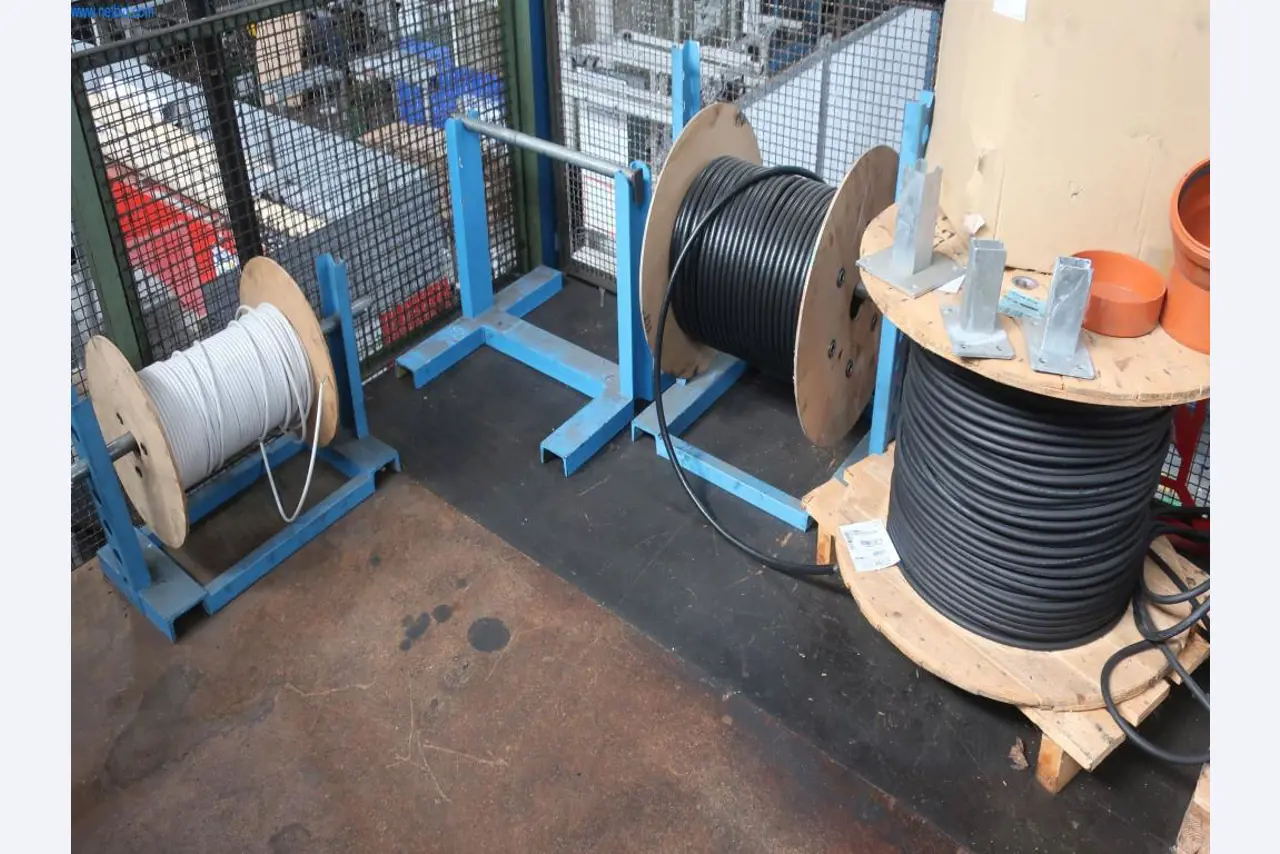 Stroji in tehnična oprema na področju brizganja plastike (1600 - 23000 kN)-2