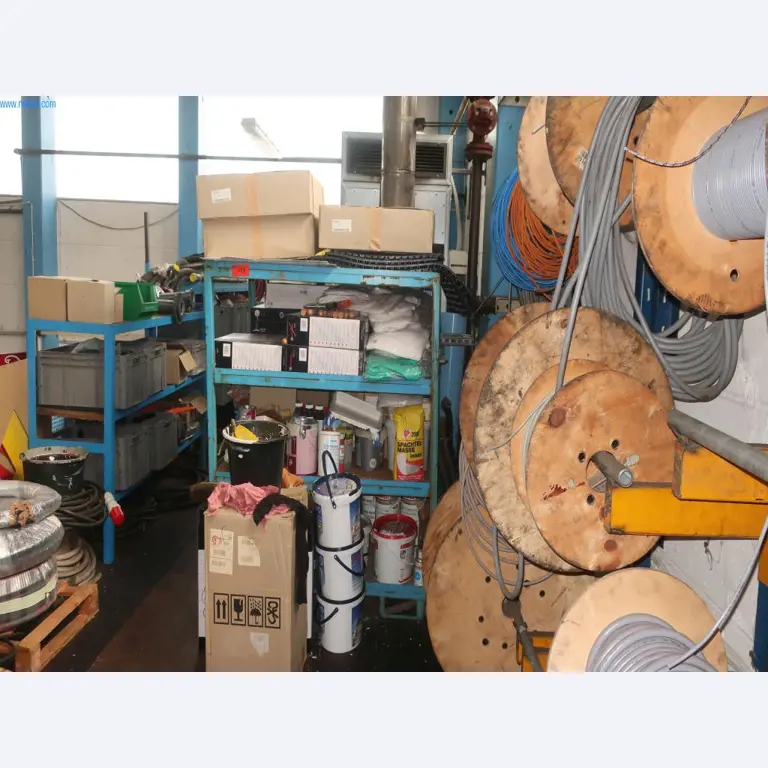 Stroji in tehnična oprema na področju brizganja plastike (1600 - 23000 kN)-4