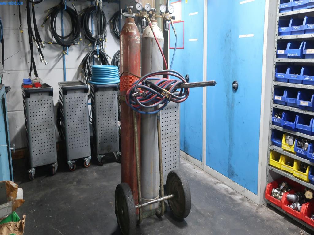 Máquinas y equipos técnicos en el ámbito del moldeo por inyección de plásticos (1600 - 23000 kN)-1