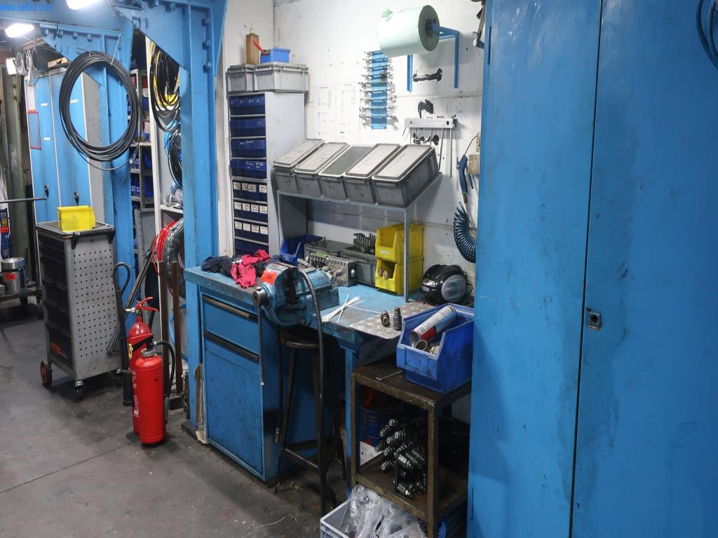 Maschinen und technische Anlagen aus dem Bereich Kunststoffspritzguss (1600 - 23000 kN)-1