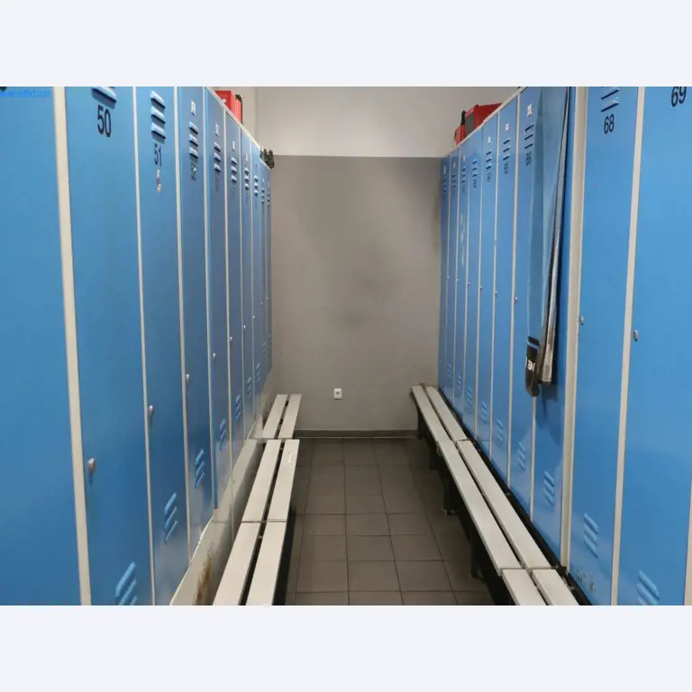 Máquinas y equipos técnicos en el ámbito del moldeo por inyección de plásticos (1600 - 23000 kN)-1