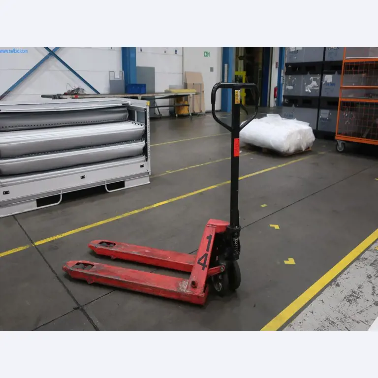 Maszyny i urządzenia techniczne w dziedzinie formowania wtryskowego tworzyw sztucznych (1600 - 23000 kN)-1