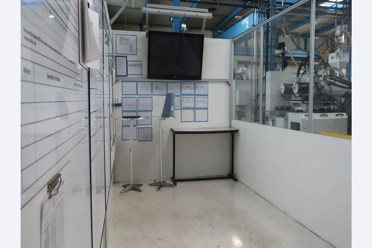 Máquinas y equipos técnicos en el ámbito del moldeo por inyección de plásticos (1600 - 23000 kN)-2