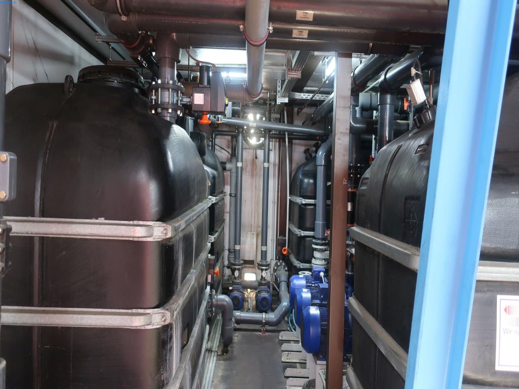 Stroji in tehnična oprema na področju brizganja plastike (1600 - 23000 kN)-3