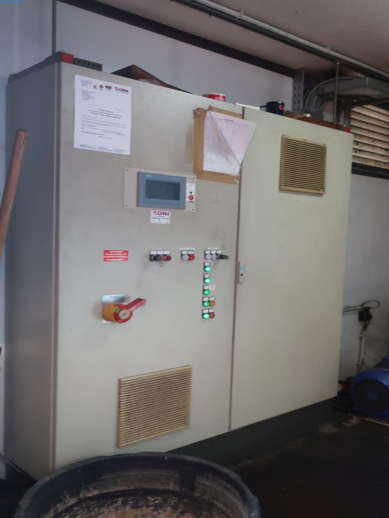 Stroji in tehnična oprema na področju brizganja plastike (1600 - 23000 kN)-4