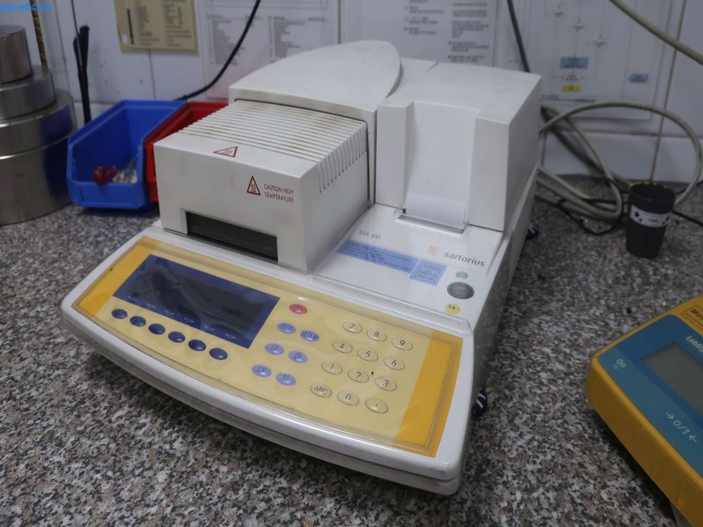 Máquinas y equipos técnicos en el ámbito del moldeo por inyección de plásticos (1600 - 23000 kN)-1