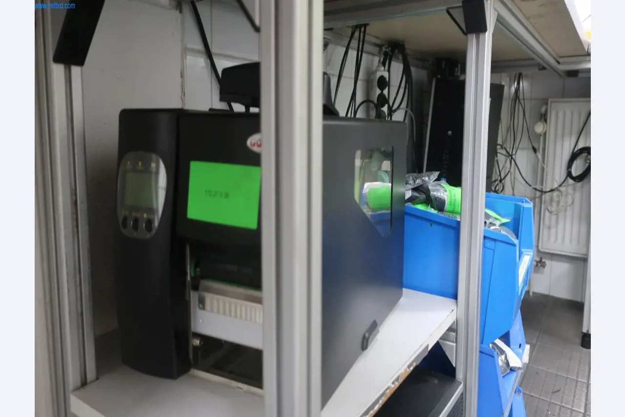 Máquinas y equipos técnicos en el ámbito del moldeo por inyección de plásticos (1600 - 23000 kN)-1