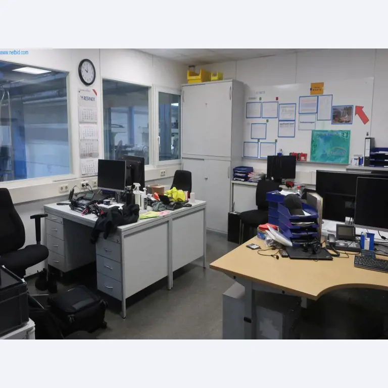 Máquinas y equipos técnicos en el ámbito del moldeo por inyección de plásticos (1600 - 23000 kN)-1