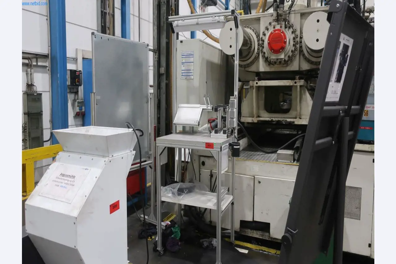Machines en technische uitrusting op het gebied van kunststof spuitgieten (1600 - 23000 kN)-1
