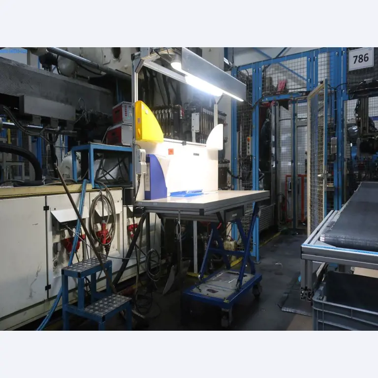 Stroji in tehnična oprema na področju brizganja plastike (1600 - 23000 kN)-1