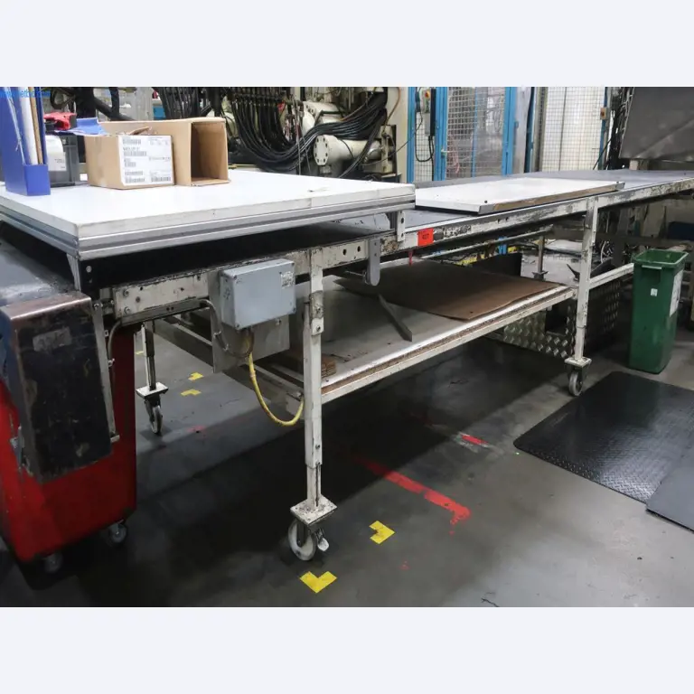 Máquinas y equipos técnicos en el ámbito del moldeo por inyección de plásticos (1600 - 23000 kN)-1