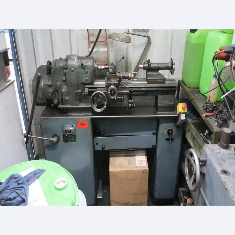 Máquinas y equipos técnicos en el ámbito del moldeo por inyección de plásticos (1600 - 23000 kN)-1