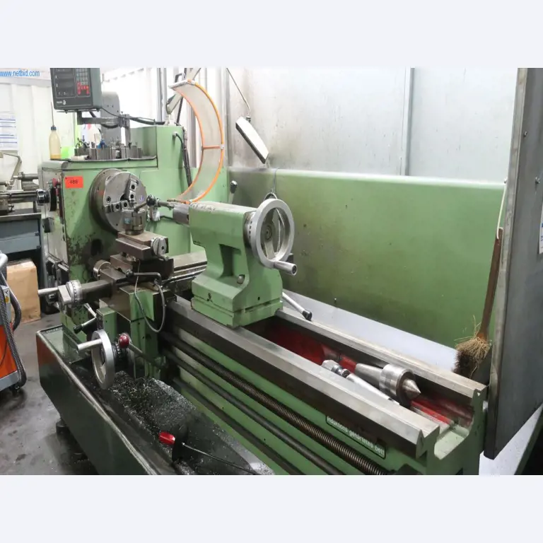 Máquinas y equipos técnicos en el ámbito del moldeo por inyección de plásticos (1600 - 23000 kN)-1