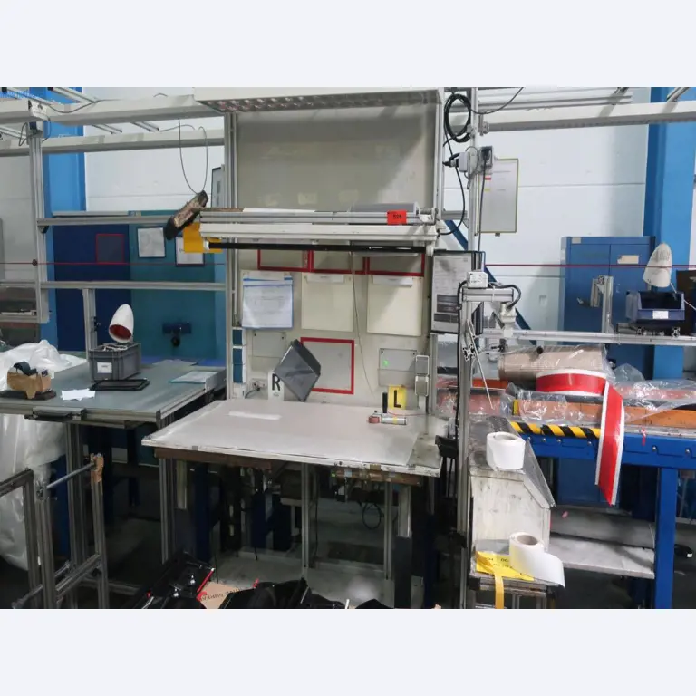 Stroje a technická zařízení v oblasti vstřikování plastů (1600 - 23000 kN)-1