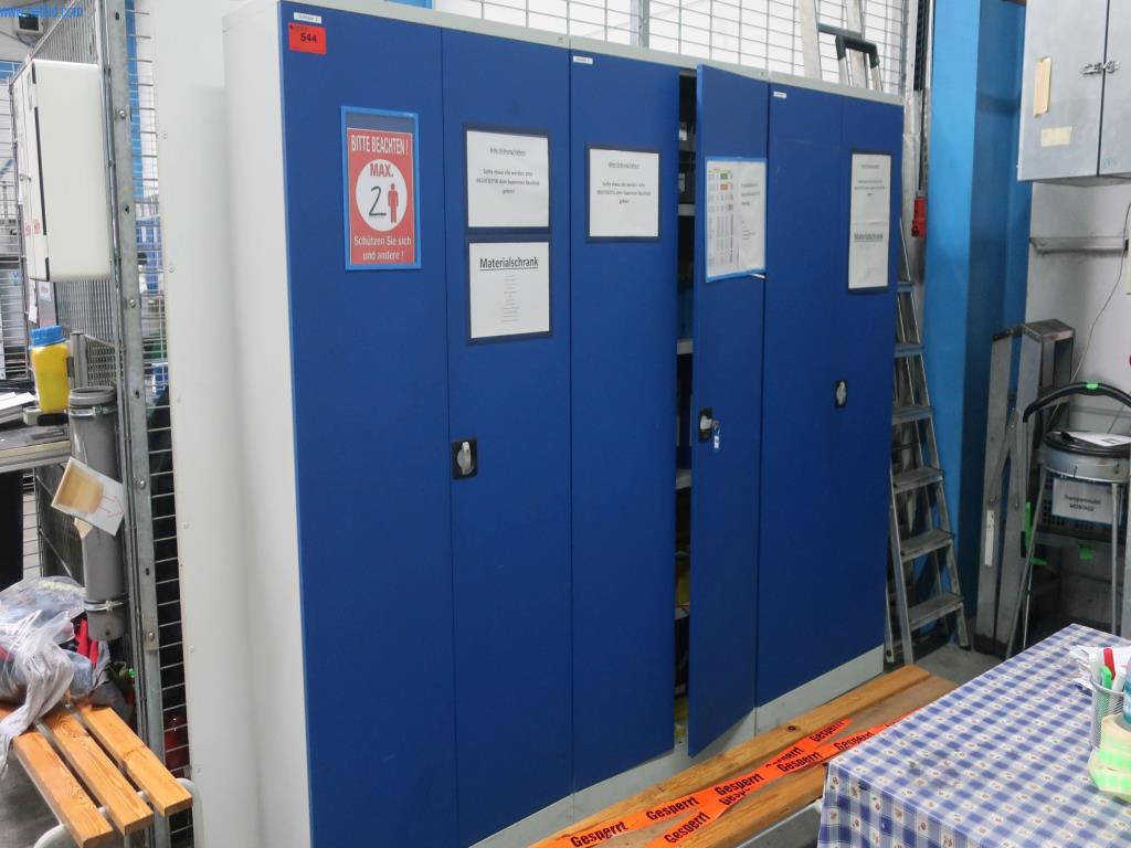 Máquinas y equipos técnicos en el ámbito del moldeo por inyección de plásticos (1600 - 23000 kN)-1