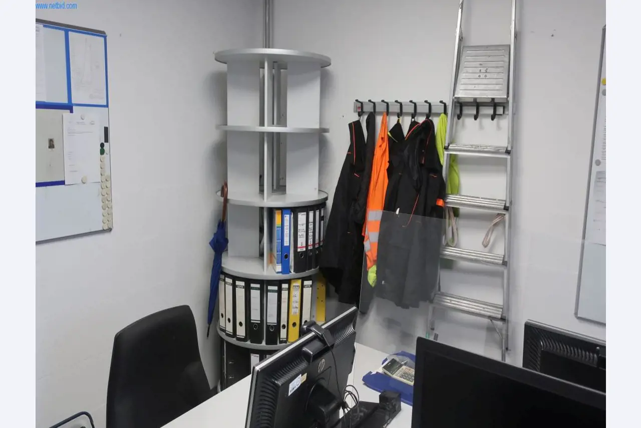 Stroje a technická zařízení v oblasti vstřikování plastů (1600 - 23000 kN)-2