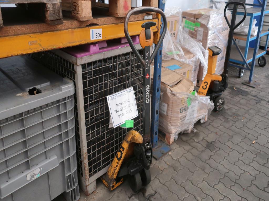 Máquinas y equipos técnicos en el ámbito del moldeo por inyección de plásticos (1600 - 23000 kN)-1