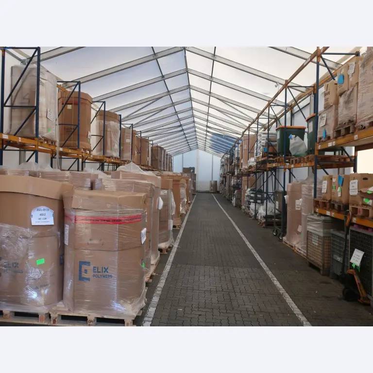 Máquinas y equipos técnicos en el ámbito del moldeo por inyección de plásticos (1600 - 23000 kN)-1