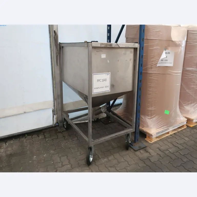 Máquinas y equipos técnicos en el ámbito del moldeo por inyección de plásticos (1600 - 23000 kN)-1