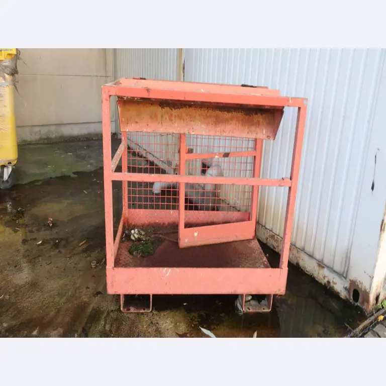 Máquinas y equipos técnicos en el ámbito del moldeo por inyección de plásticos (1600 - 23000 kN)-1