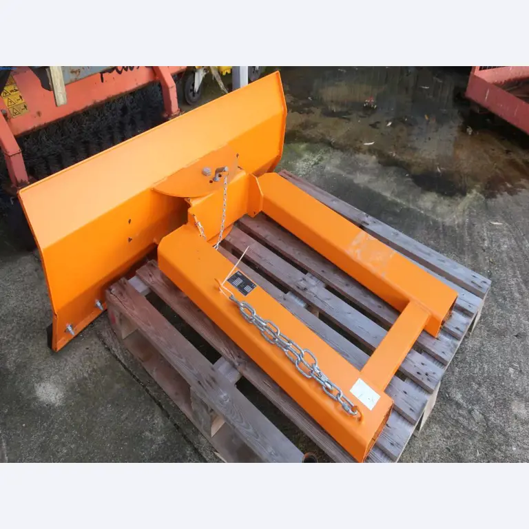 Stroji in tehnična oprema na področju brizganja plastike (1600 - 23000 kN)-1