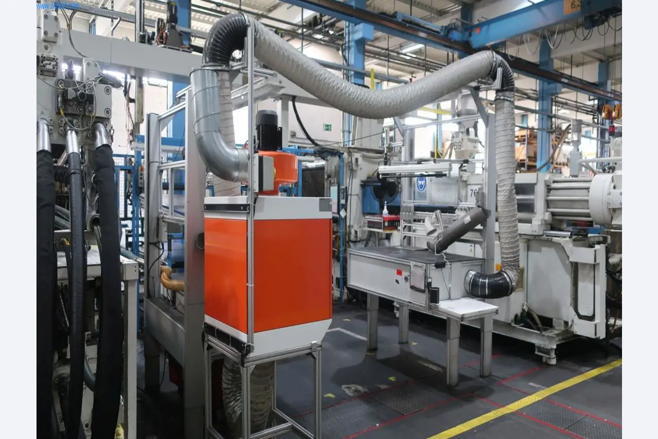 Machines and technical systems in the field of plastic injection molding (1600 - 23000 kN)-1