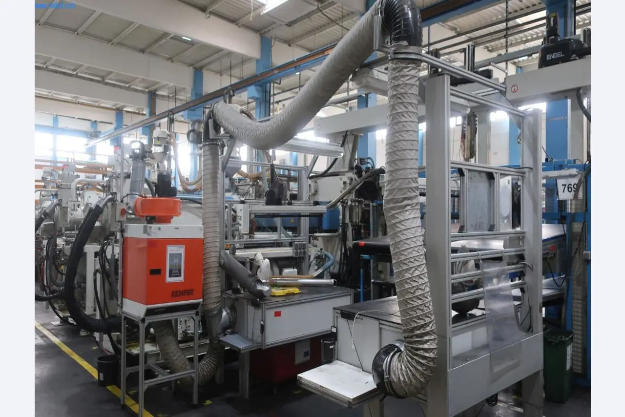 Machines and technical systems in the field of plastic injection molding (1600 - 23000 kN)-2