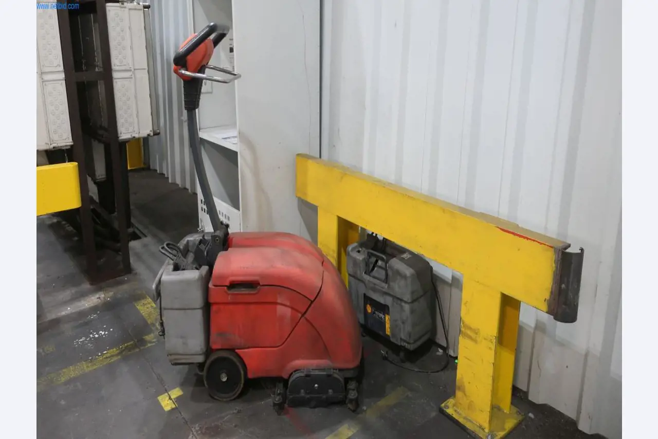 Máquinas y equipos técnicos en el ámbito del moldeo por inyección de plásticos (1600 - 23000 kN)-1