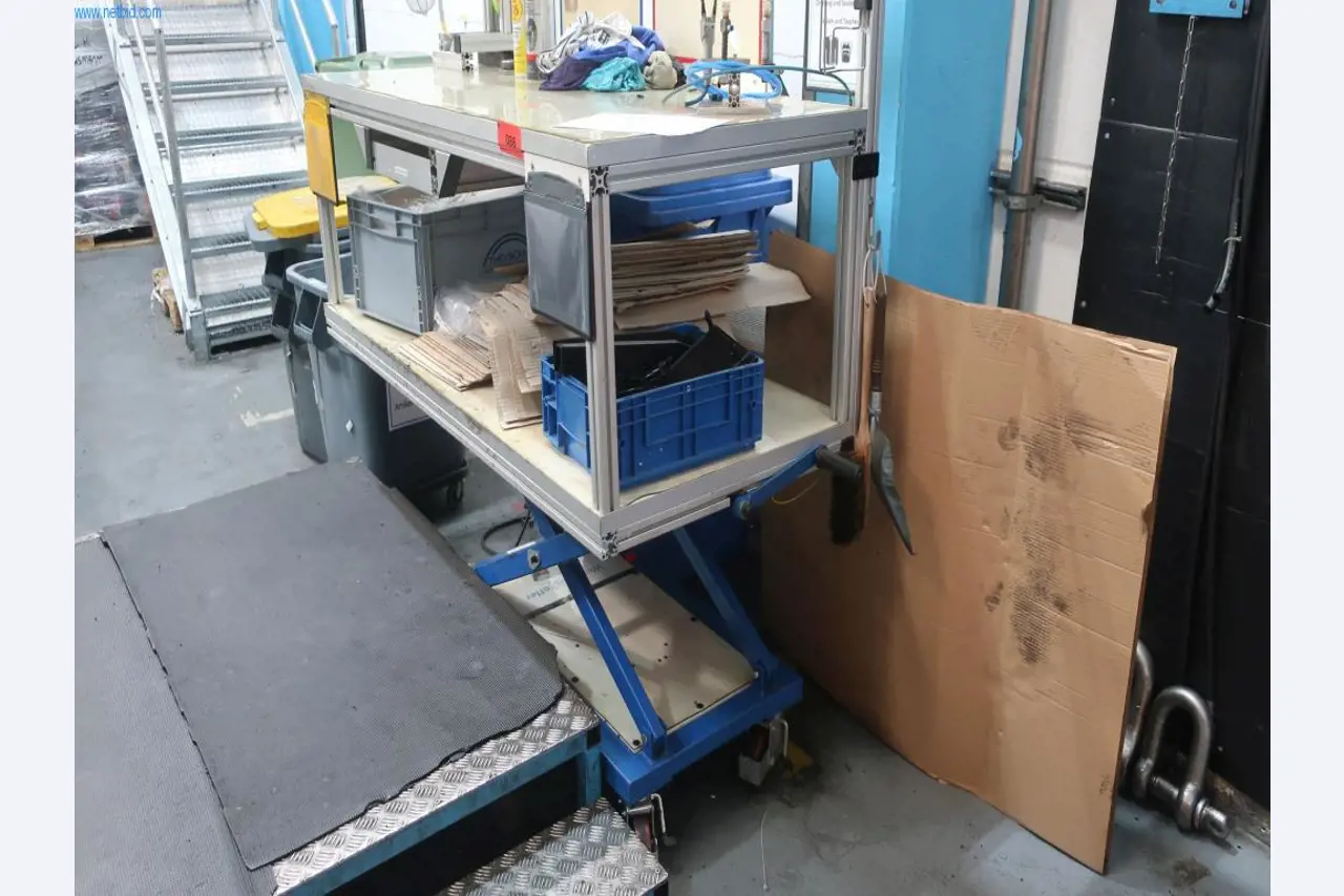 Máquinas y equipos técnicos en el ámbito del moldeo por inyección de plásticos (1600 - 23000 kN)-1