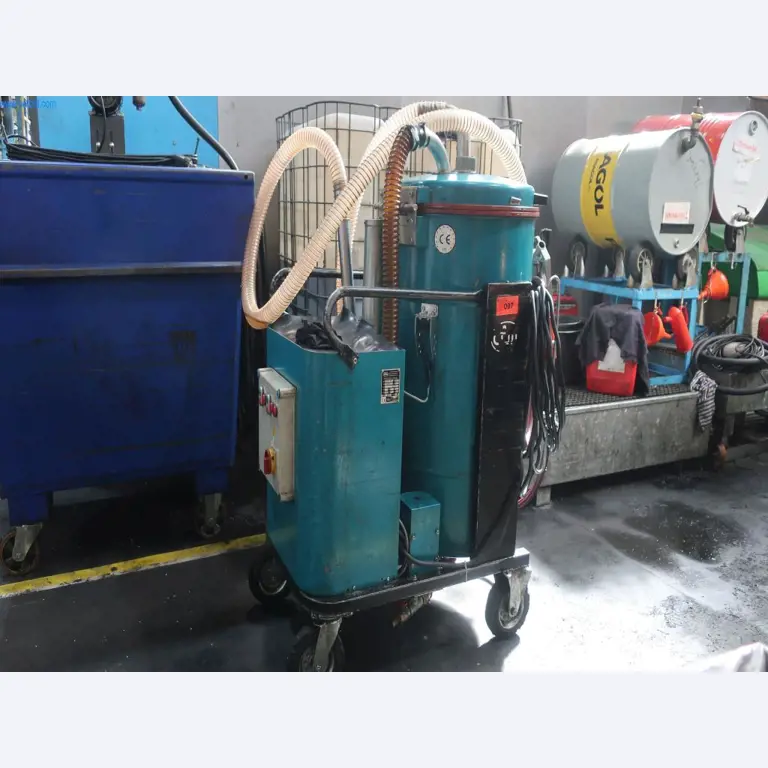 Máquinas y equipos técnicos en el ámbito del moldeo por inyección de plásticos (1600 - 23000 kN)-1