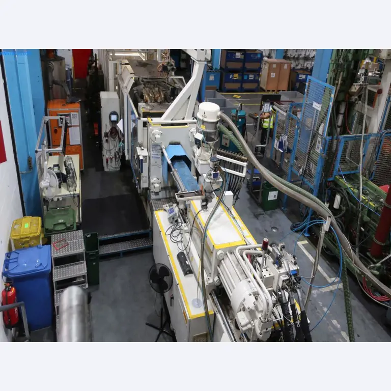 Máquinas y equipos técnicos en el ámbito del moldeo por inyección de plásticos (1600 - 23000 kN)-1