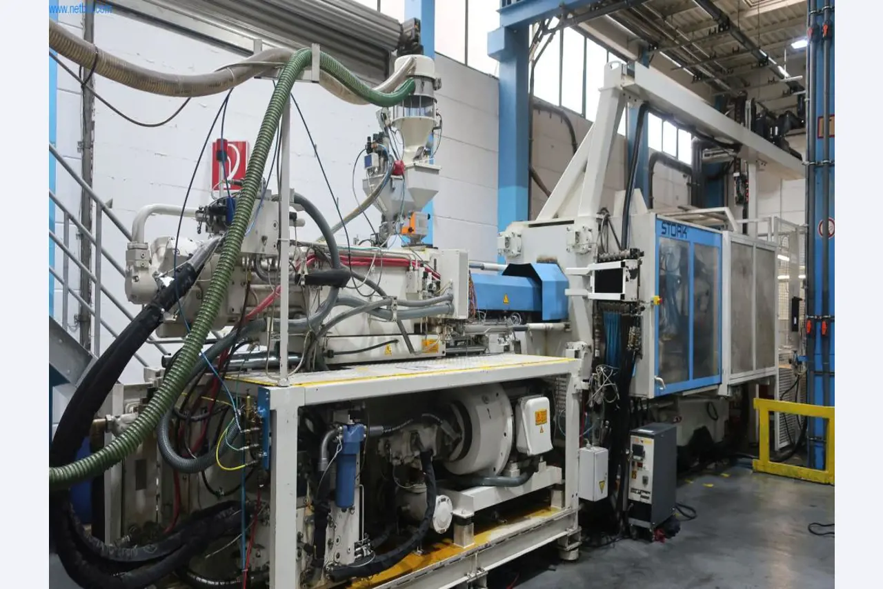 Máquinas y equipos técnicos en el ámbito del moldeo por inyección de plásticos (1600 - 23000 kN)-2