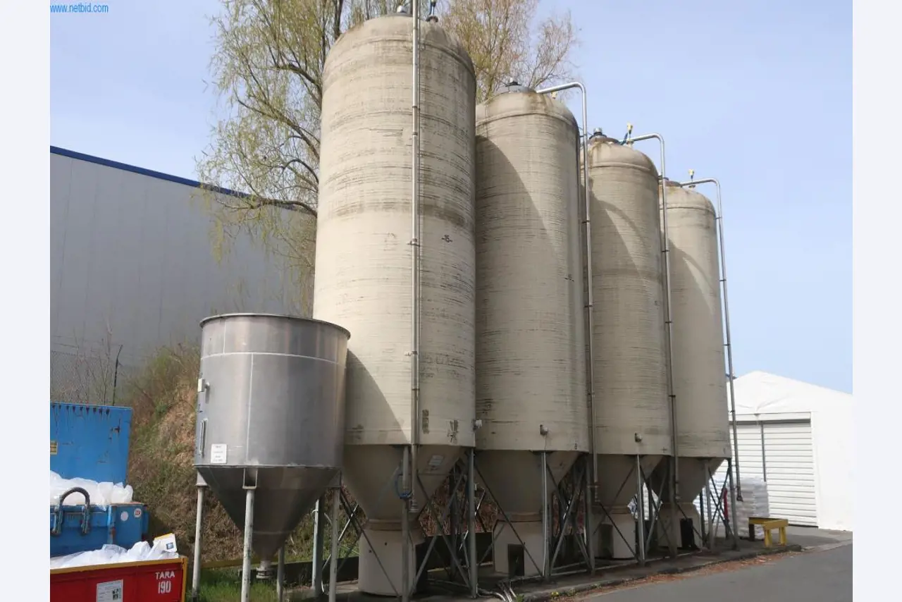 Stroji in tehnična oprema na področju brizganja plastike (1600 - 23000 kN)-2
