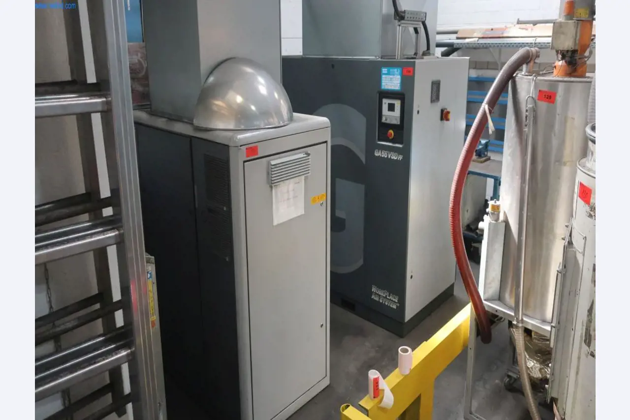 Máquinas y equipos técnicos en el ámbito del moldeo por inyección de plásticos (1600 - 23000 kN)-1