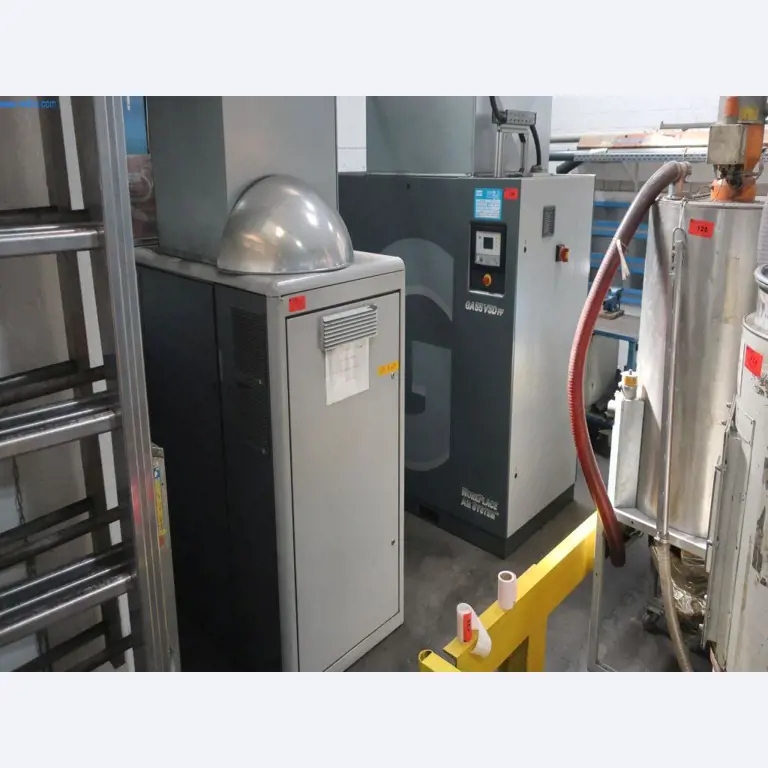 Máquinas y equipos técnicos en el ámbito del moldeo por inyección de plásticos (1600 - 23000 kN)-1