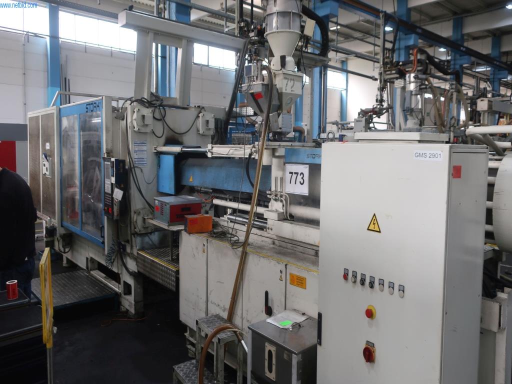 Stroji in tehnična oprema na področju brizganja plastike (1600 - 23000 kN)-1