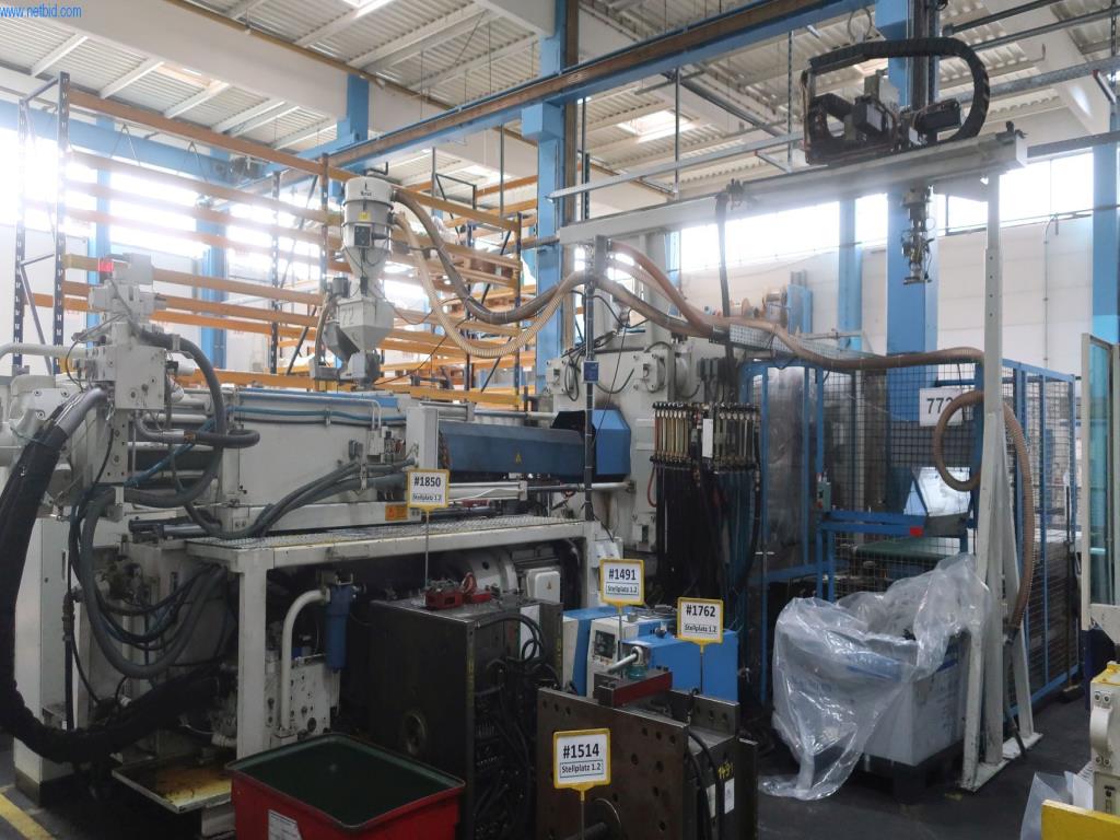 Stroji in tehnična oprema na področju brizganja plastike (1600 - 23000 kN)-2